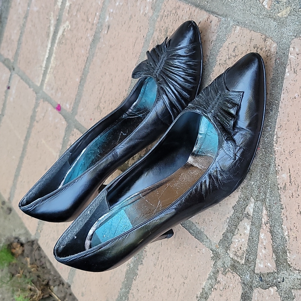 Classic Black Pointed-Toe Women's Heels